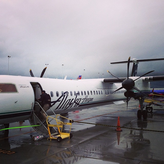 Tiny Alaska Airline plane from rainy Oakland, CA to rainy Portland, OR